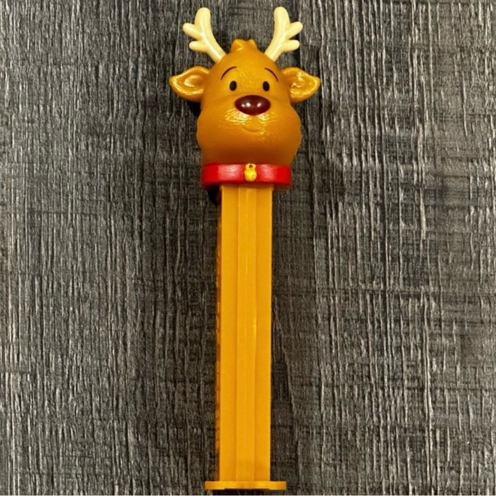 💞 Collectible Reindeer Christmas Holiday PEZ Candy Dispenser